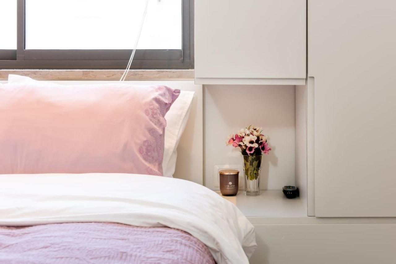 Apartment Stylish With Cozy Vibes By Sea N' Rent Tel Aviv